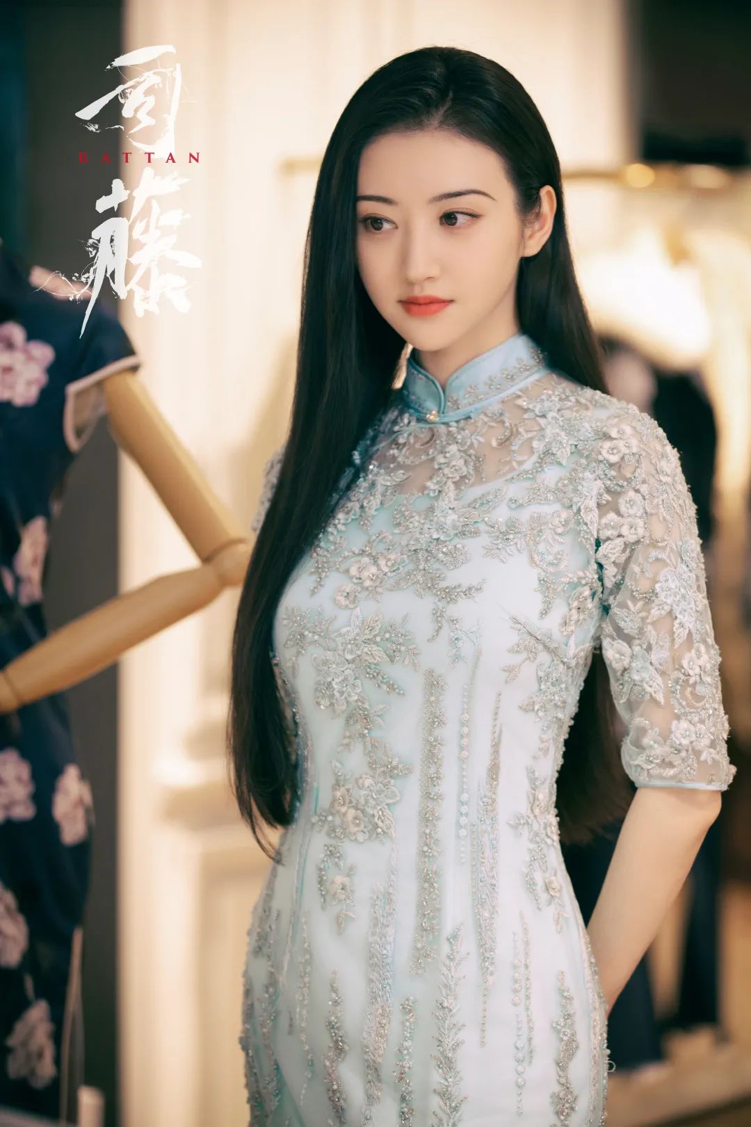 《穿越时空的旗袍盛宴：旗袍展会平面设计图鉴》